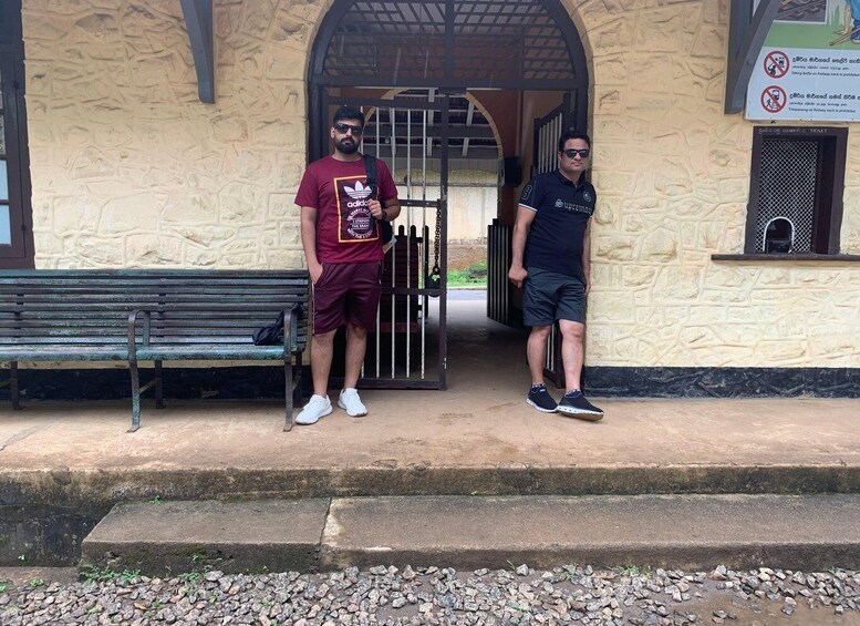 Picture 9 for Activity From kandy Train, and Pool Club Day Tour with Pickup