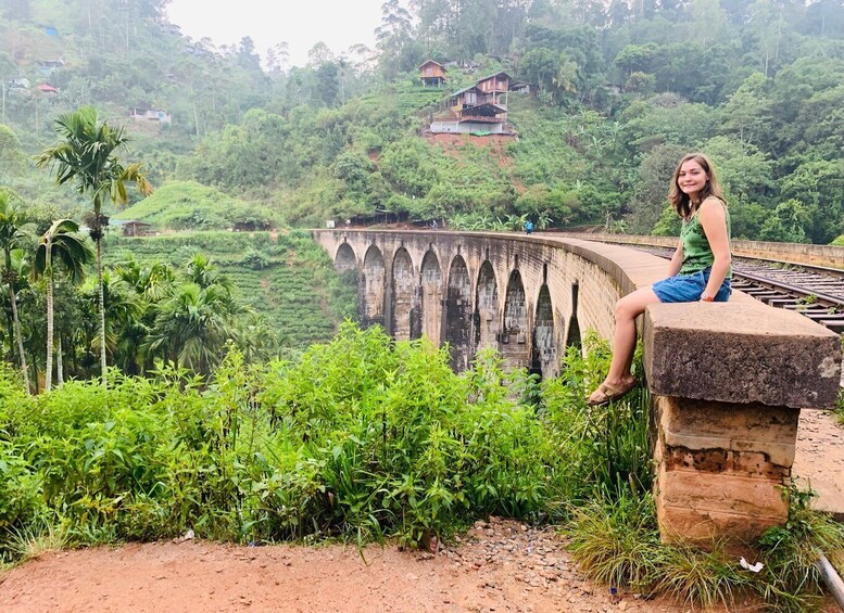 Picture 7 for Activity From kandy Train, and Pool Club Day Tour with Pickup