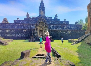 Siem Reap Angkor Wat 2-Day Tour with professional Tour Guide