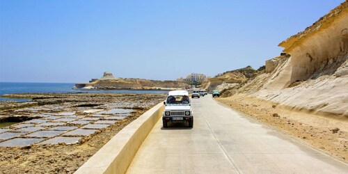 Malta: Tour privato in jeep di Gozo con pranzo