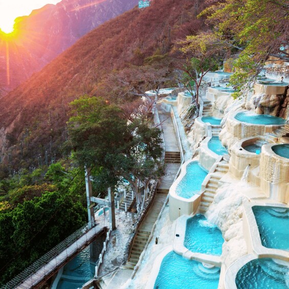 From Querétaro Grutas de Tolantongo