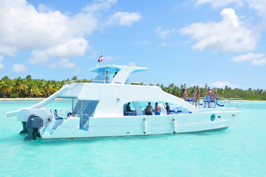 Picture 4 for Activity Saona Island: Beaches and Natural Pool Cruise with Lunch