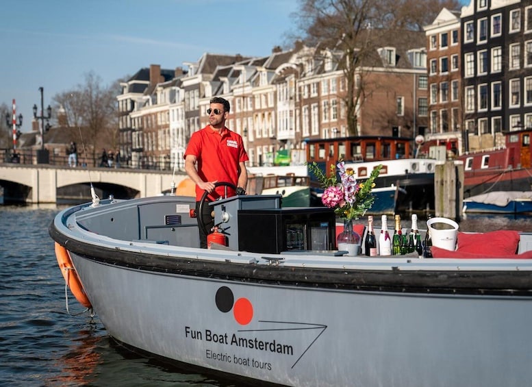 Picture 7 for Activity Amsterdam: Canal Cruise with Dutch Pancakes and Drinks