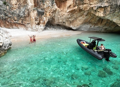 Vlore: Dafina Cave & Haxhi Ali cave Private Guided Tour