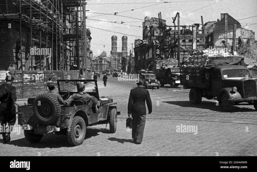 Munich: Third Reich and World War II Segway Tour of the City