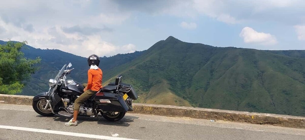 Picture 4 for Activity Private Tour on a 1100cc Cruiser Motorcycle