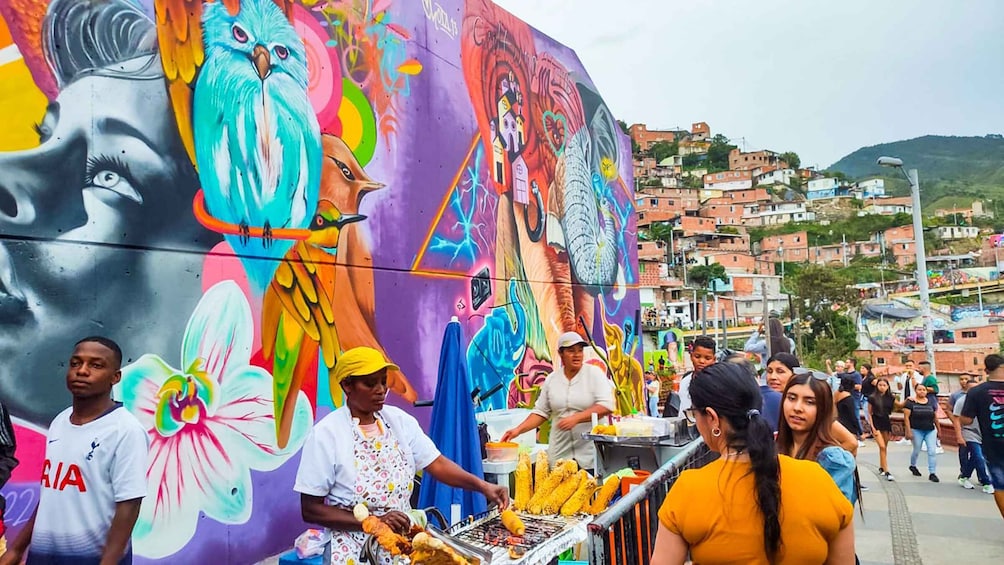 Picture 5 for Activity Medellin: Comuna 13 History & Graffiti Tour with Cable Car