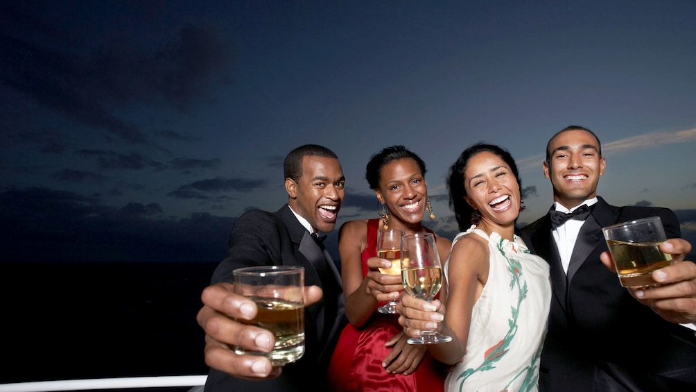 Group enjoying drinks on cruise