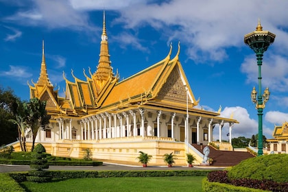 Full-Day Phnom Penh Private Tour (Tour start from Siem Reap)