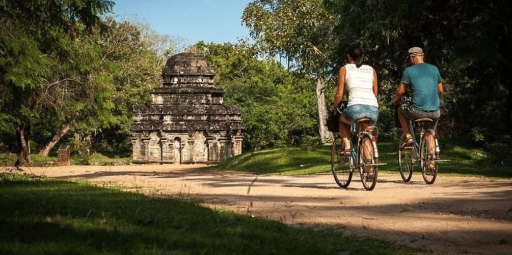 Pedal Through History: Polonnaruwa City Cycling Expedition