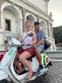 Rome : Vespa en voiture excursion avec Gelato