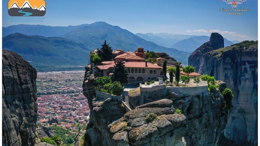 From Ioannina all day tour to Meteora rocks & Monasteries