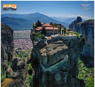 From Ioannina all day tour to Meteora rocks & Monasteries