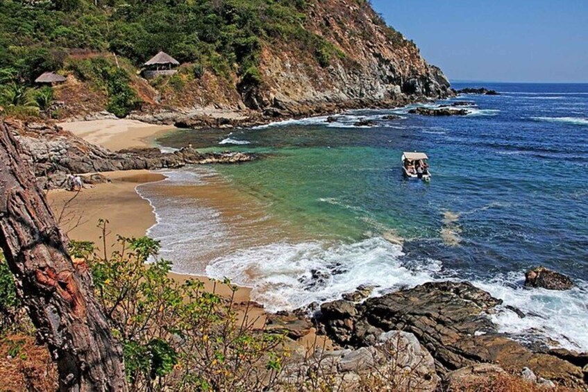 Picture 4 for Activity From Huatulco: Zipolite Adult Beach Day Trip