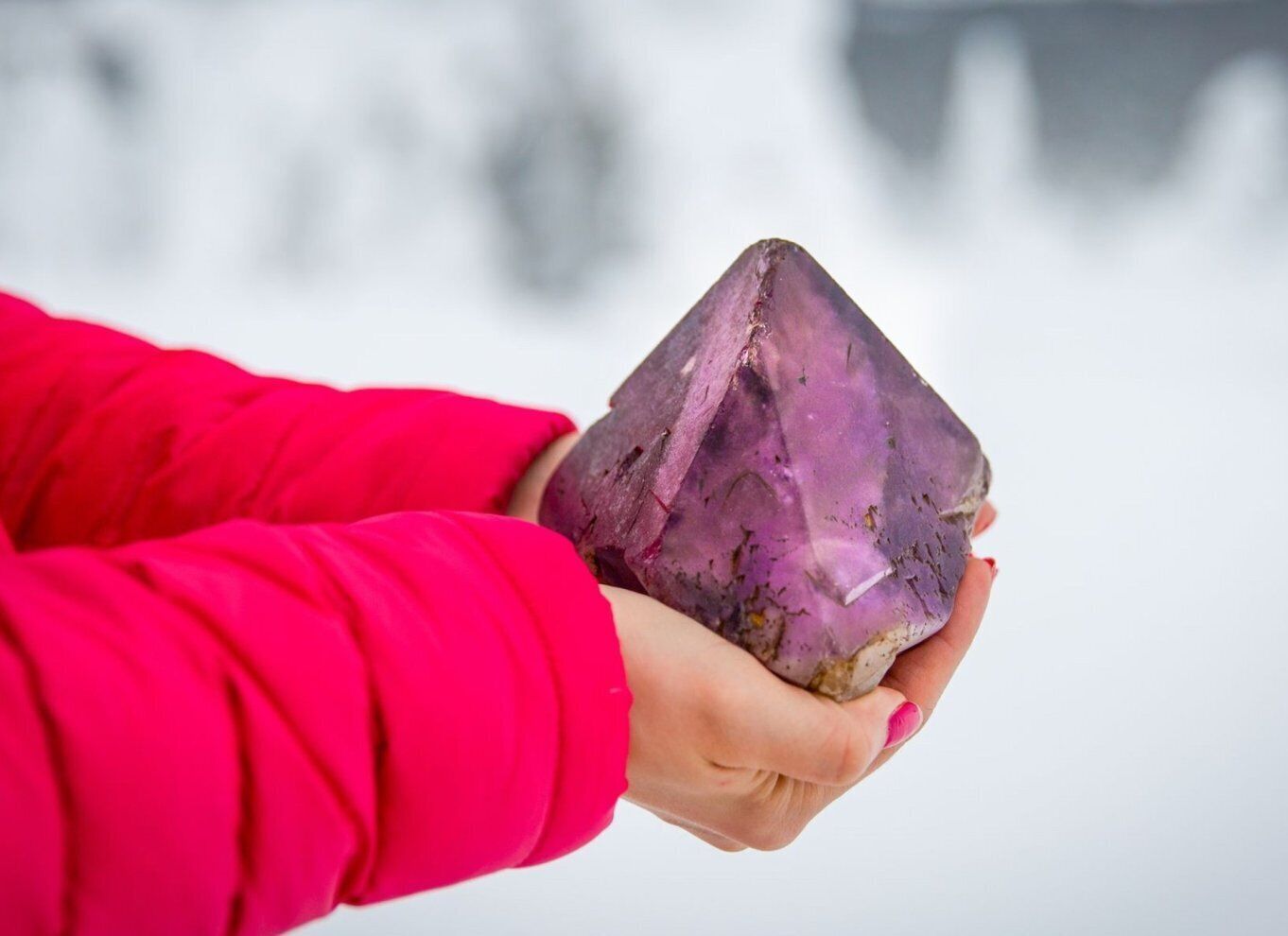 Rovaniemi: Amethyst Mine Tour & Find Your Own Gemstone