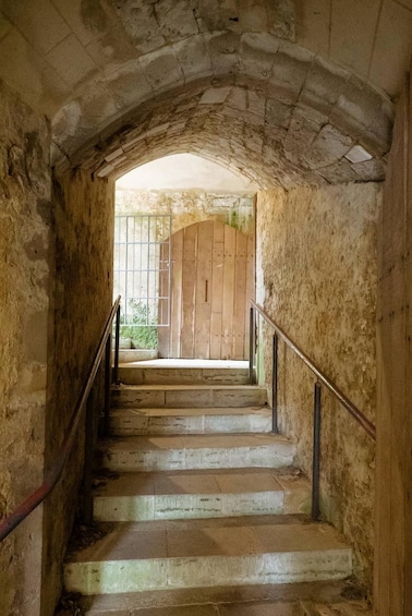 Picture 6 for Activity Winchester: Historic Castles and Cathedrals Walking Tour