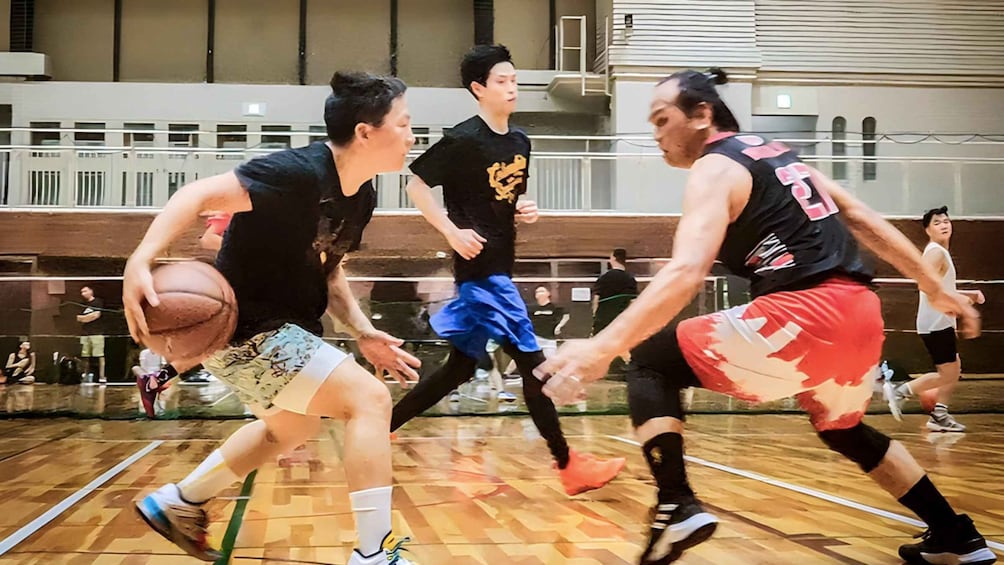 Picture 3 for Activity Basketball in Osaka with local players!
