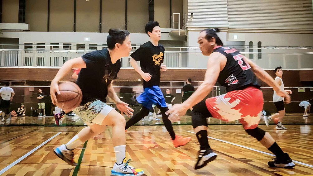 Picture 3 for Activity Basketball in Osaka with local players!