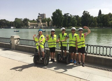 Madrid: Palaces and Statues Segway Tour in Retiro Park