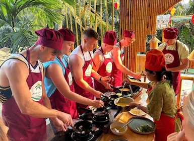 Hoi An: Basket Boat with Lantern-Making & Cooking Class Tour