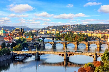 Prague : Rivière Vltava croisière avec dîner