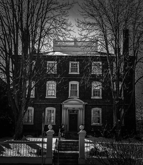 Salem, MA: Mysteries & Murder Guided Walking Tour