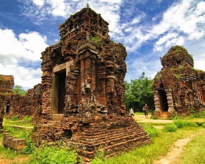 Hoi An: Half-Day to My Son Sanctuary & Sunset River Cruise