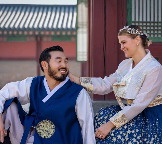 Picture 4 for Activity Seoul: Hanbok Rental with Gyeongbokgung Palace Visit