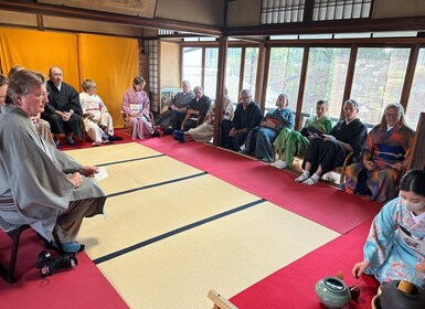 Kyoto: 140-year-old Machiya Tour, Kimono and Tea Ceremony