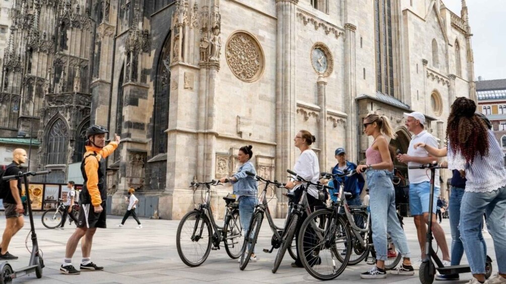 Vienna: Customizable Private Bike Tour