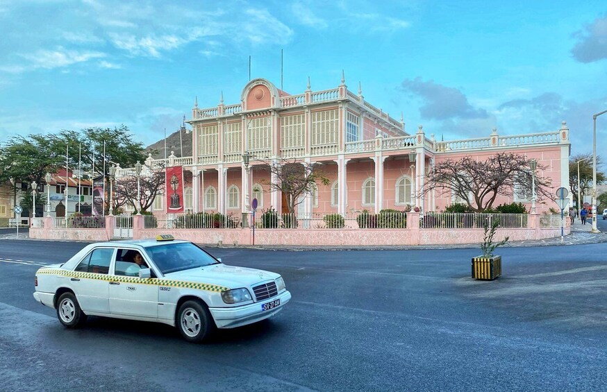 Picture 1 for Activity Mindelo: Private Walking Tour with Local Food Tasting