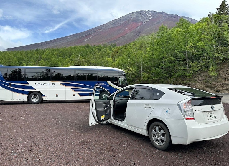 Picture 1 for Activity Mount Fuji Hakone with English-speaking Guide