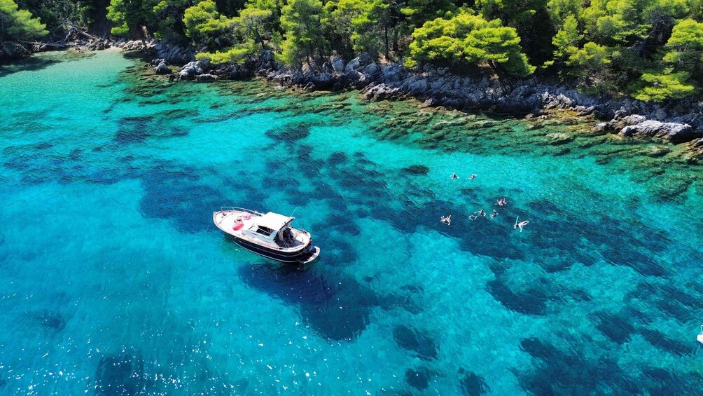 Picture 2 for Activity Luxury Private Boat Tour to Elaphiti Islands (6 hours)