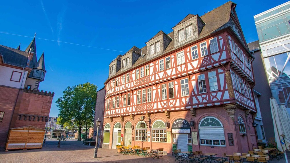 Frankfurt: Private History Tour with a Local Expert