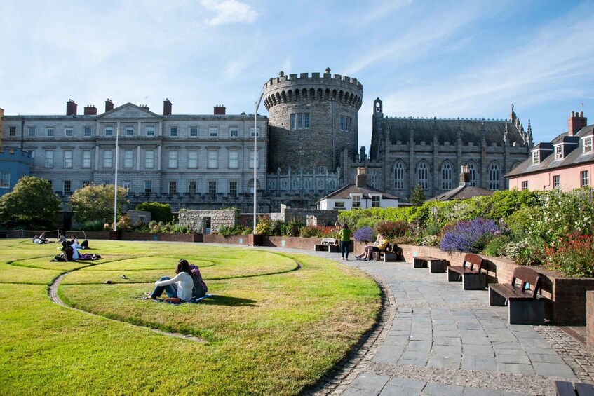 Picture 28 for Activity Dublin: Book of Kells, Dublin Castle and Christ Church Tour