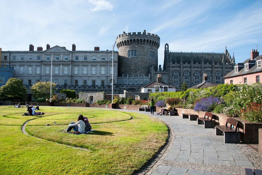 Picture 28 for Activity Dublin: Book of Kells, Dublin Castle and Christ Church Tour
