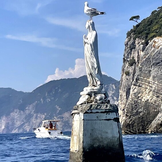 Picture 10 for Activity Portovenere and Gulf of Poets: Boat Tour with Lunch & Wine