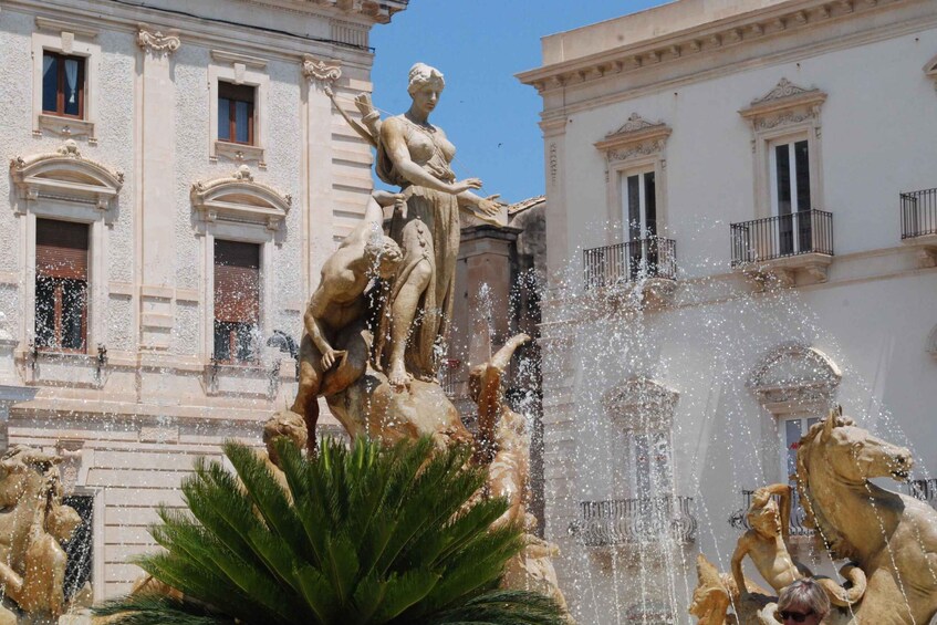 Picture 1 for Activity Ortigia guided night tour, Syracuse