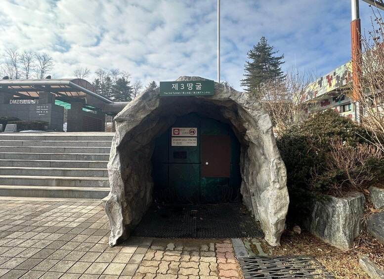 Picture 1 for Activity Imjingak DMZ, 3rd tunnel and Gyeonggi province Private tour