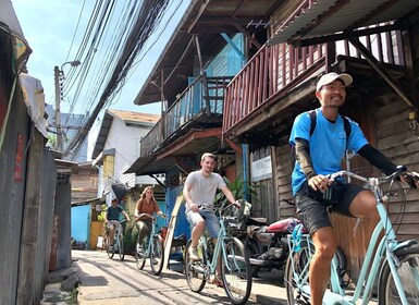 Bangkok: Backstreets and Hidden Gems Bike Tour