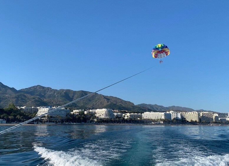 Marbella from the heights: Parasailing