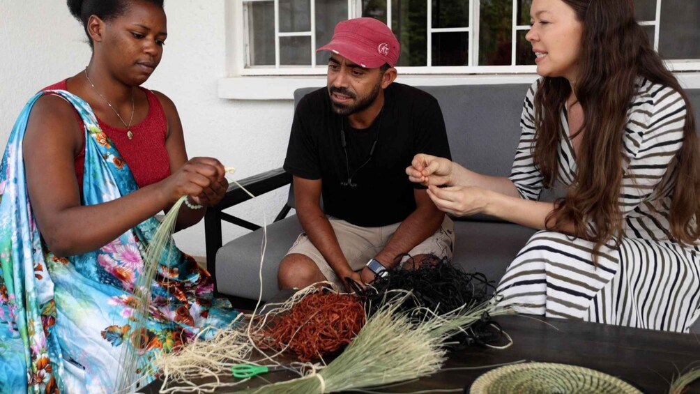 Picture 10 for Activity Traditional Basket Weaving in a Garden