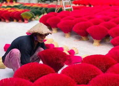 Von Hanoi aus: Weihrauchdorf, konischer Hut und HaThai-Kunst-Tour