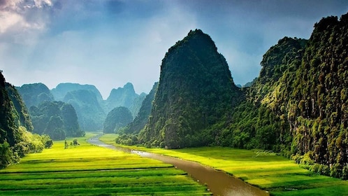 Desde Hanoi: almuerzo buffet en la cueva Ninh Binh-Hoa Lu-Trang An-Mua