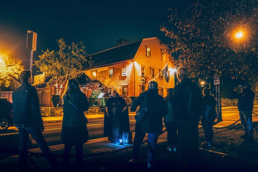 Newport: Historic District Ghosts Guided Walking Tour