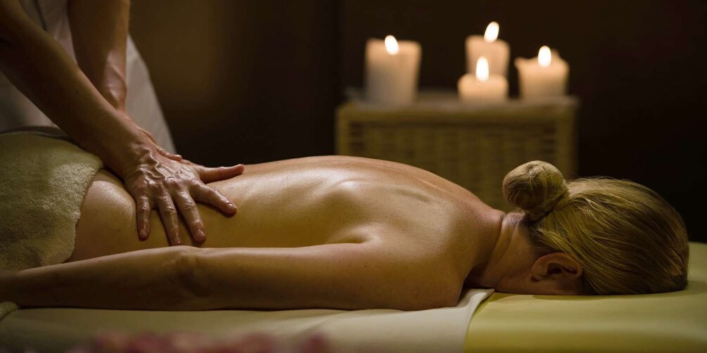 Picture 1 for Activity Lecce: massaggi olistici per il benessere femminile