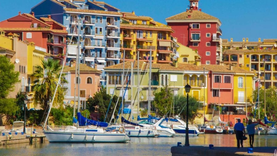 Valencia: Port Saplaya Boat Tour with Free Drink & Swimming
