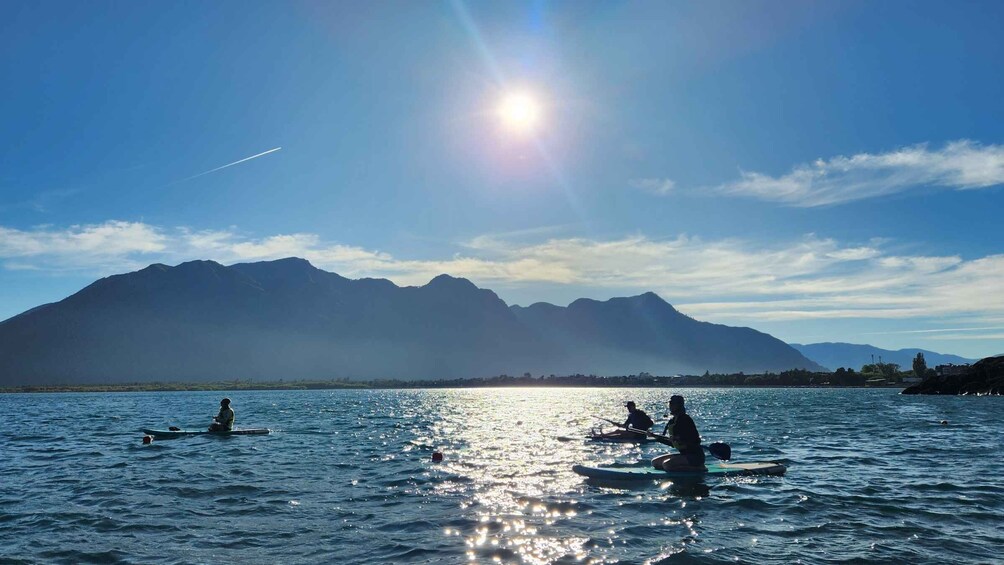 Picture 4 for Activity Pucon: Stand up Paddle trip on the Villarrica Lake