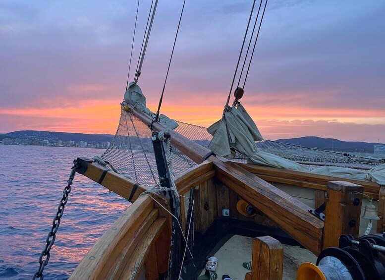 Picture 2 for Activity Palamós: Sunset Boat Tour with Glass of Cava