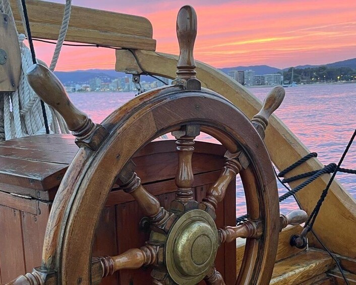 Picture 4 for Activity Palamós: Sunset Boat Tour with Glass of Cava